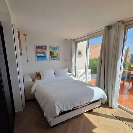 Apartman Romantique Vue Mer, Balneo Et Jardin Grimaud